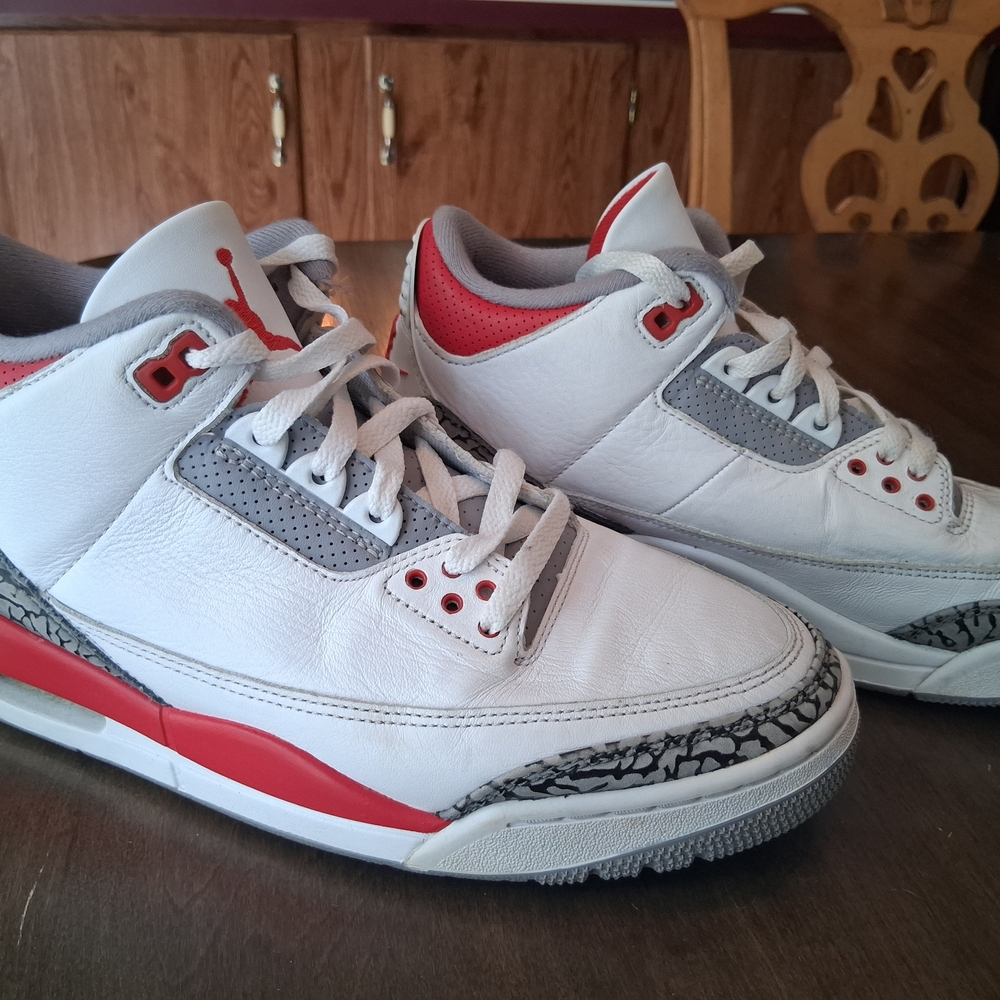 Nike White and Red Retro Air Sneakers with Gray Elephant Print